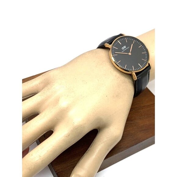 Daniel Wellington Womens Watch DW00100139 Rose Gold Black Dial 36mm Leather Band main image 10